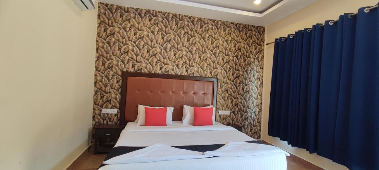 Royal Tulip Beach Cottages Arambol Exterior foto